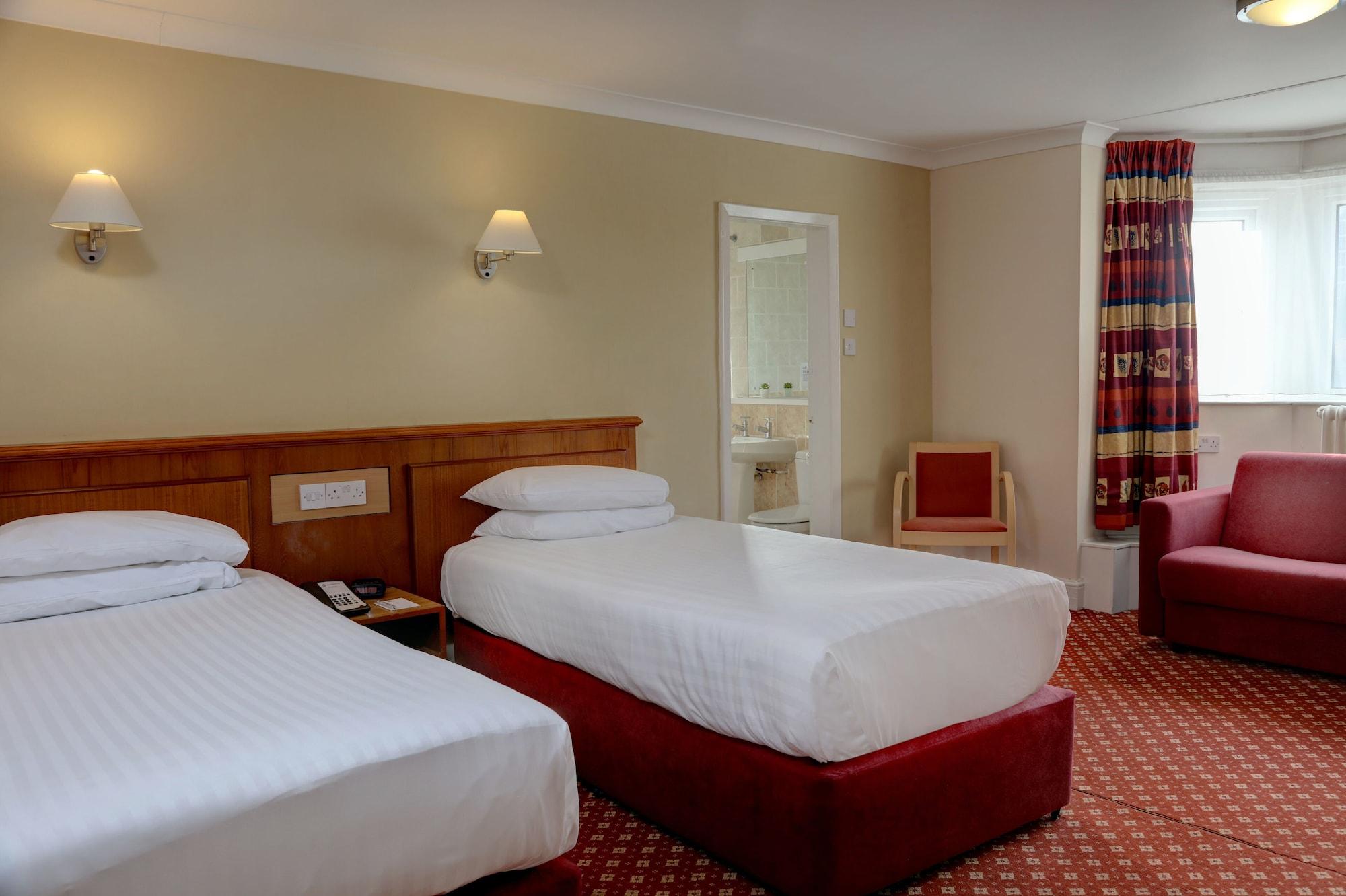 Crewe Arms Hotel Екстериор снимка