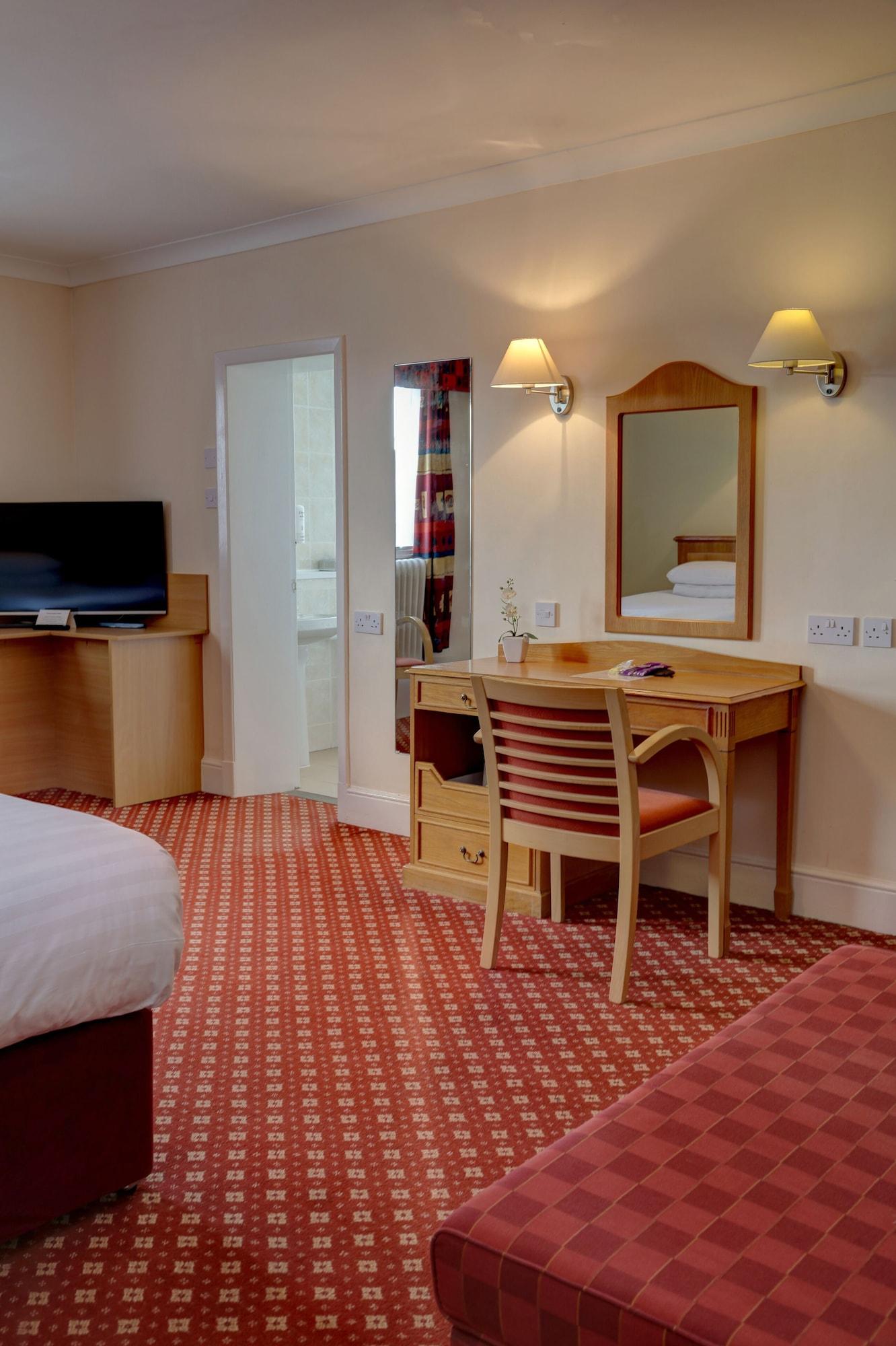 Crewe Arms Hotel Екстериор снимка