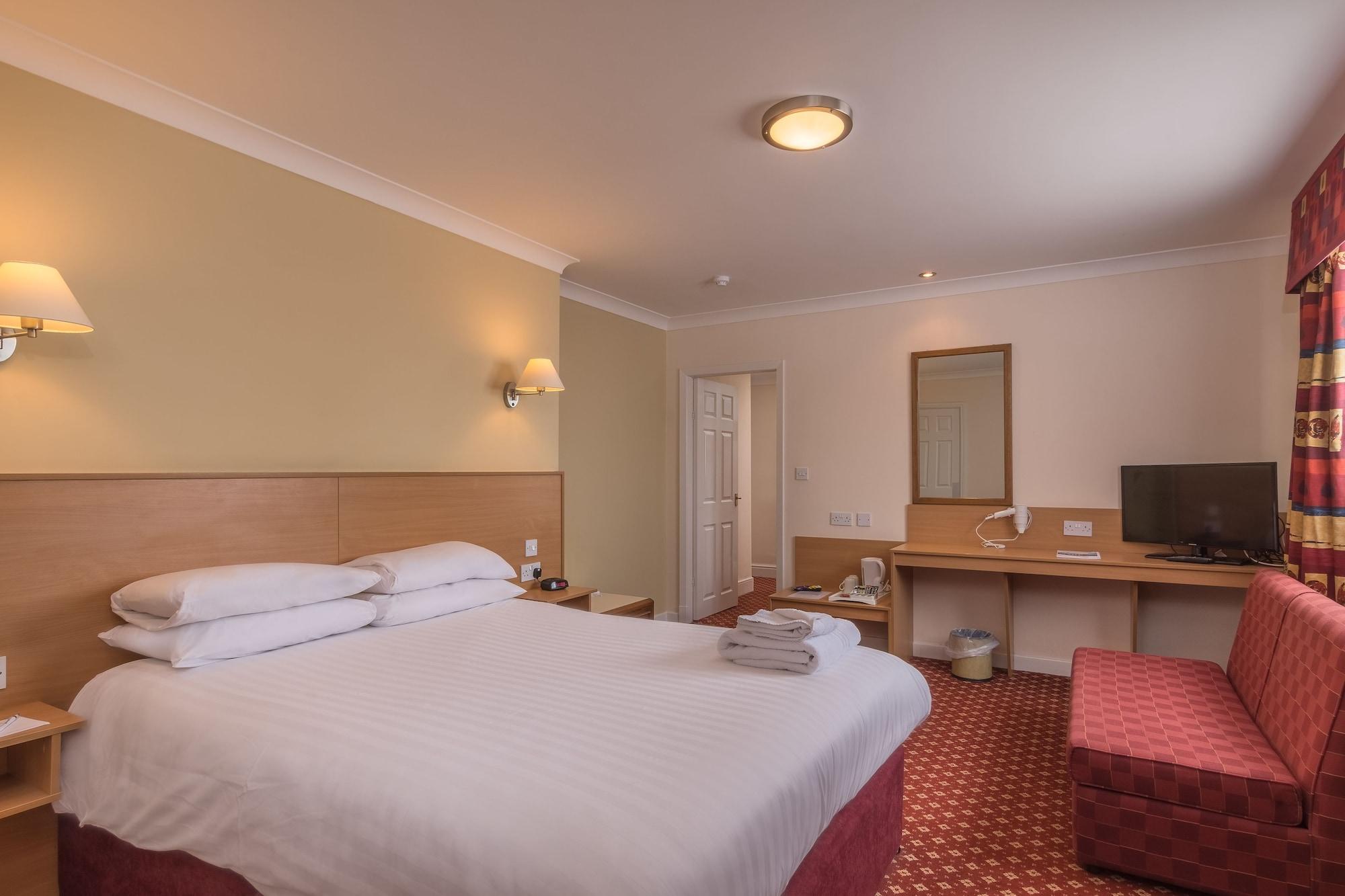 Crewe Arms Hotel Екстериор снимка