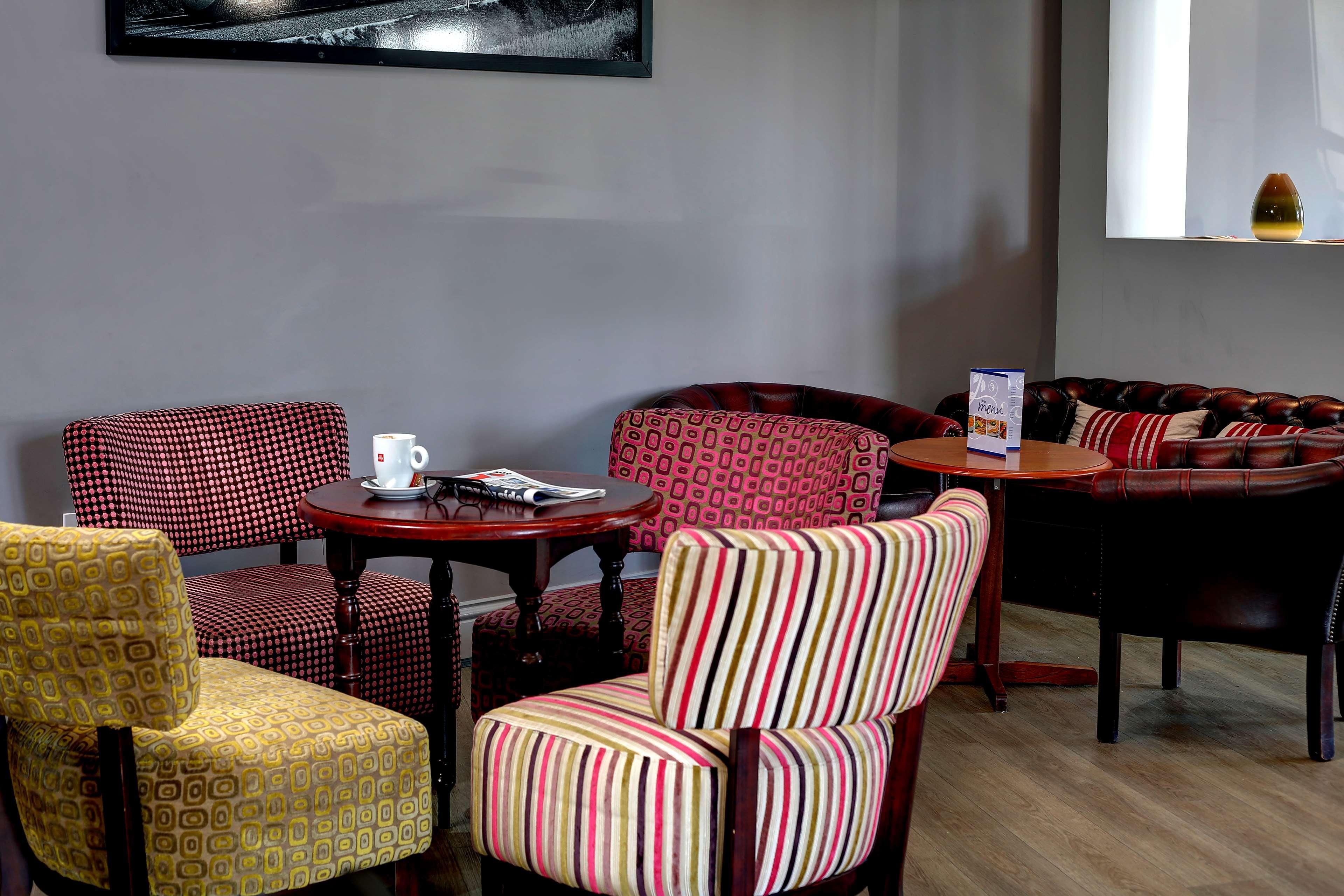 Crewe Arms Hotel Екстериор снимка