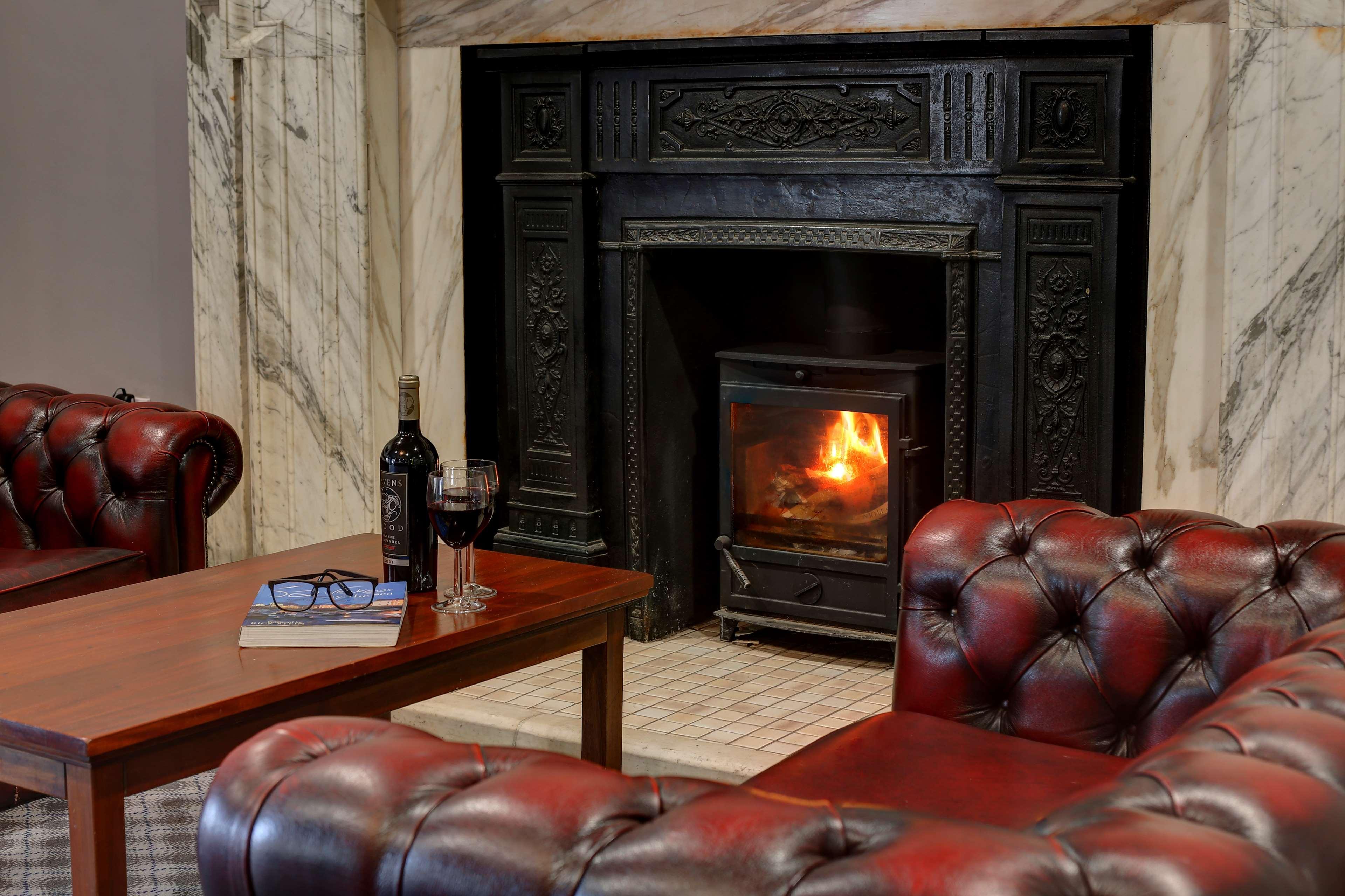 Crewe Arms Hotel Екстериор снимка